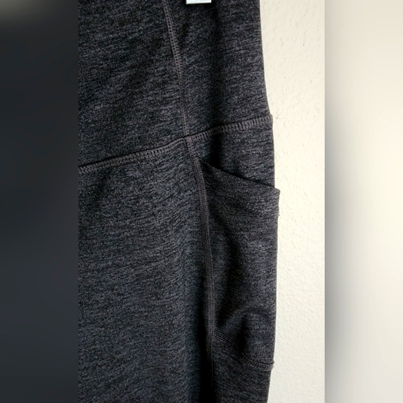 Avia Fitted Ankle Leggings High Waist Pockets Sz L - Picture 3 of 7